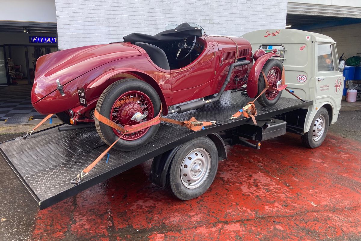 1974 Alfa Romeo A12 Recovery/ transport truck