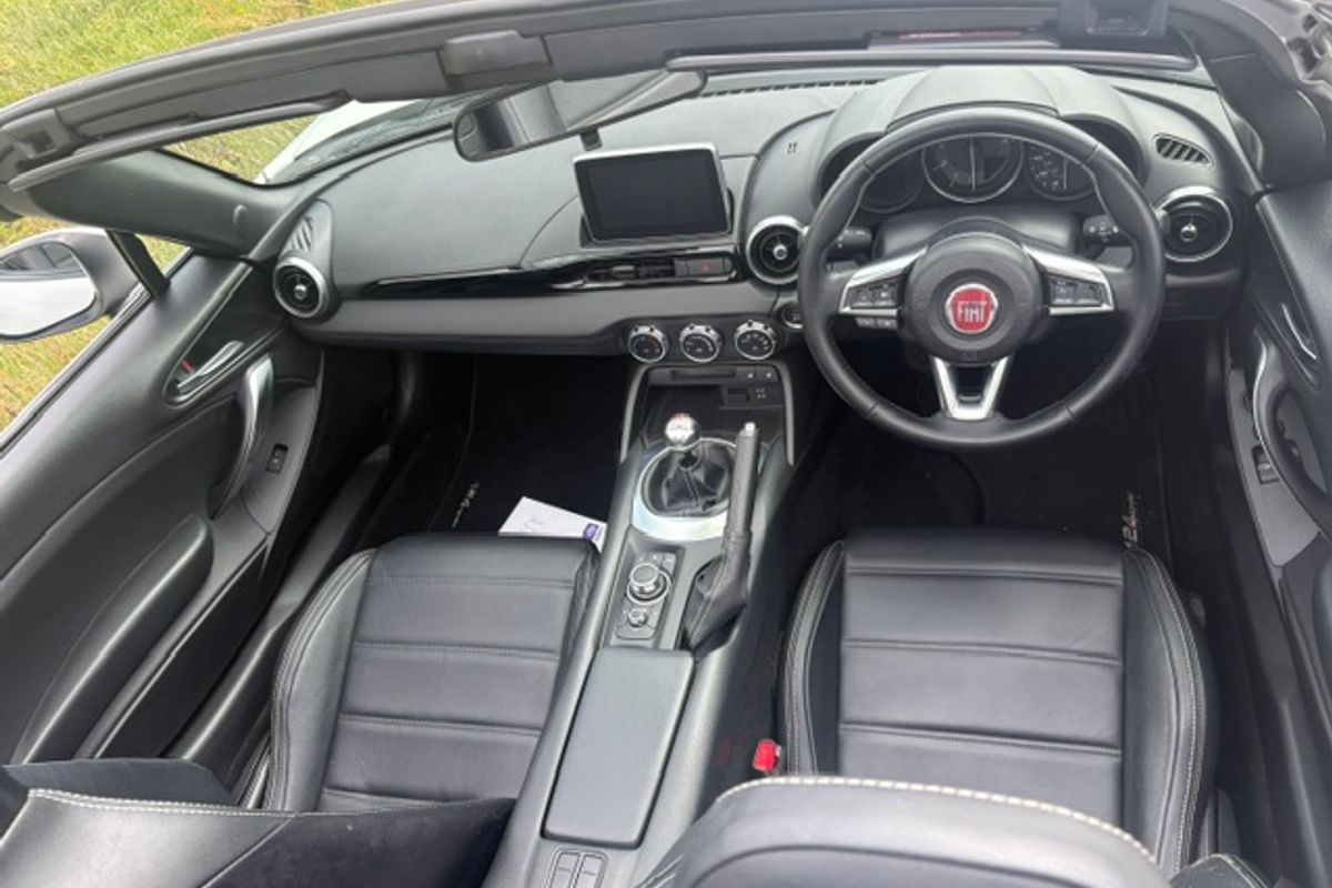 2016 Fiat 124 Spider Lusso